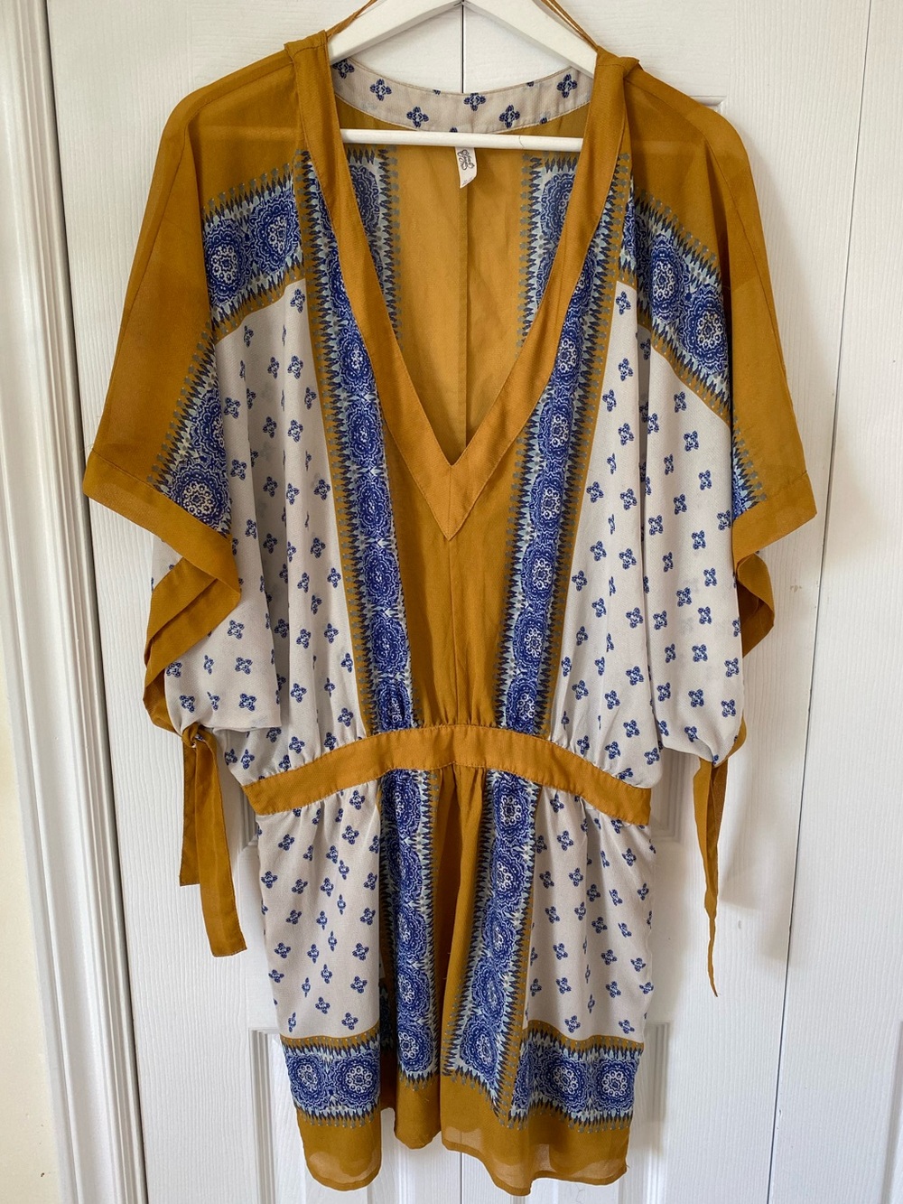 Free People Vintage Scarf Print Mustard Blue Patterned V-Neck Kimono Sleeve M